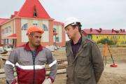 Александр Смирнов (справа): Детский сад на Лесозаводе сдадут до конца года