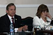 Депутаты внимательно слушали доклад вице-губернатора Владимира Бланка