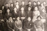 И.П. Выучейский со студентами ИНСа из Нарьян-Мара и Салехарда, май 1936 года.