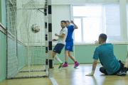 Мяч в сетке. МЧС против Росгвардии / Фото Игоря Ибраева