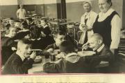 Школьные столовые 50-х годов / фото из архива музея омских железнодорожников