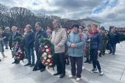 Участники окружного землячества на Пискарёвском кладбище, 9 Мая, 2022 г. / Фото предоставлено Тамарой Красовской