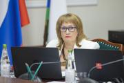 Наталья Кардакова – председатель комиссии по экономической  политике и бюджету / фото Игоря Ибраева