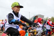 В эти выходные в Центре арктического туризма отметили День молодёжи и провели гонку, посвящённую Всемирному дню велосипедиста. Даже проливной дождь не помешал участникам праздничного действа / Фото Екатерины Эстер