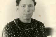 Самойлова Клёна Владимировна – одна из первых работниц типографии, печатник (по некоторым источникам –  Клеопатра).  Её супруг Василий Константинович Самойлов был в ноябре 1929 года первым выпускающим газеты «Няръяна вындер» / Фото Музейного объединения НАО
