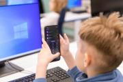 Если случайно установили вредоносное приложение, отключите устройство от интернета / Фото Александры Берг