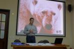 Эксперт WWF Иван Мизин рассказал участникам семинара о характере белого медведя и повадках