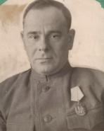 Первый секретарь окружкома  партии в 1940-1945 годах  Серафим Кузин