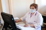 Пациенты «красной зоны» называют заведующую инфекционным отделением Марию Аркадьевну Филиппову своей спасительницей / Фото Екатерины Эстер