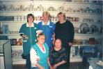 Сотрудницы посудо-хозяйственного магазина, п. Красное, 2008 г. / Фото из архива Нижне-Печорского ПО