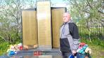 В 2014 году Сергею Семёновичу удалось сделать проект и организовать возведение в Андеге обелиска участникам Великой Отечественной войны и труженикам тыла / Фото из архива Сергея Хабарова