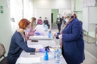 Жители Ненецкого автономного округа голосовали активно / Фото Алексея Орлова