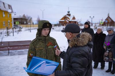 Доброе напутствие от заместителя председателя окружного Совета ветеранов войны и труда Вячеслава Корепанова / Фото Игоря Ибраева