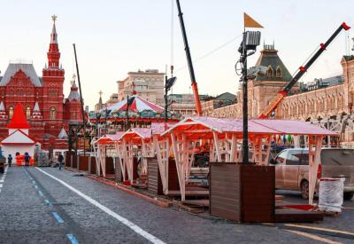 Красная площадь готовится к новому году / Фото москва.24