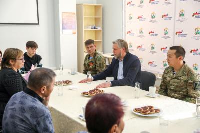 На встрече обсудили меры поддержки участников специальной военной операции / Фото Екатерины Эстер