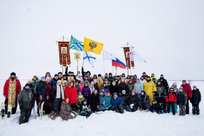 Участники крестного хода / Фото Александры Берг