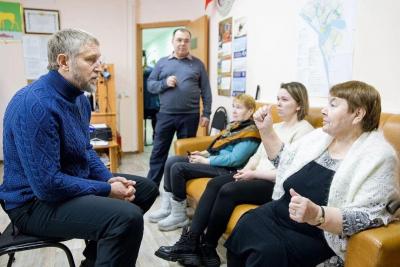 На встрече обсудили вопросы поддержки и оснащения бойцов в зоне проведения специальной военной операции / Фото Александры Берг