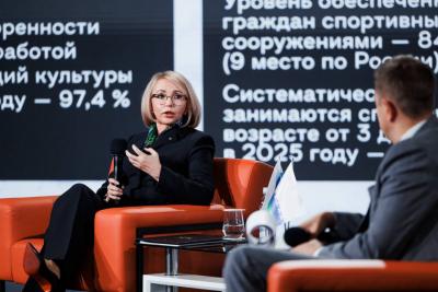 Глава региона рассказала об инициативах, которые позволят  повлиять на развитие медицины, образования, транспортной доступности, инфраструктуры НАО / Фото Анны Ворговой