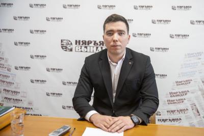 На вопросы ответил майор полиции Дмитрий Родионов / Фото Алексея Орлова