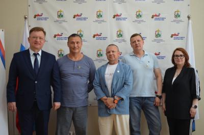 Вовлечение в занятия спортом и физкультурой – одно из важных направлений работы с ветеранами СВО / Фото окружного фонда «Защитники Отечества