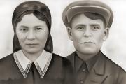 Пётр Фёдорович Воробьёв с женой Василисой Васильевной / фото предоставлено автором