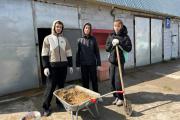Во время летних каникул подростки могли заработать свои первые деньги / Фото Алеси Широкой