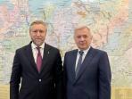 Отдельное внимание на встрече стороны уделили социальным проектам / Фото со страницы Юрия Бездудного ВКонтакте