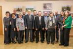 На выставке побывали и представители совета ветеранов геологоразведки из посёлка Искателей / Фото Екатерины Эстер