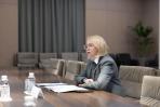 Ирина Гехт поделилась с министром своими планами по развитию главной отрасли региона – оленеводства / фото adm-nao.ru