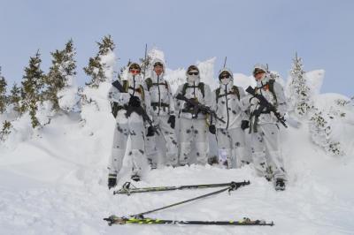 Участники лыжного похода преодолели сотни километров, несмотря на непогоду / Фото предоставлено Василием Терентьевым