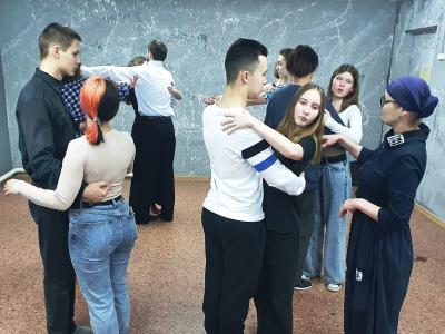 Хореограф Татьяна Храпова: Не только скромность, но и спина украшает девушку! / Фото автора