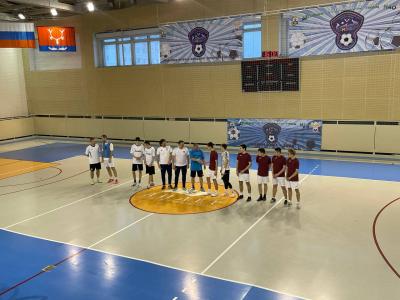 Амбассадоры российского футбола сыграли с нашими футболистами два товарищеских матча / фото  Анастасии Сущенко