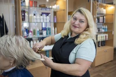 Есть дар, хороший инструмент – готово всë в один момент! / Фото Алексея Орлова