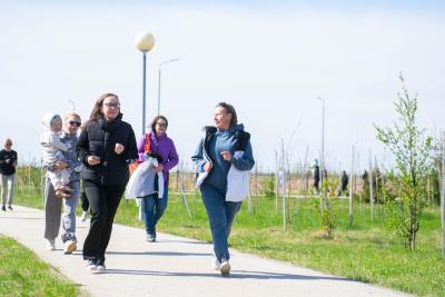 В забеге участвовали взрослые и дети / Фото Ресурсного центра добровольчества НАО